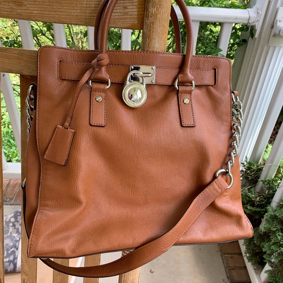 Michael Kors Handbags - Authentic Large Michael Kors Hamilton Tote